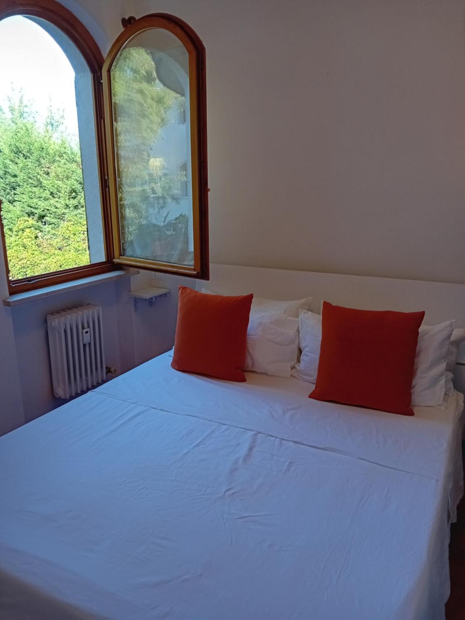 Il Glicine Sul Garda Appartamento Turistico Peschiera del Garda Extérieur photo